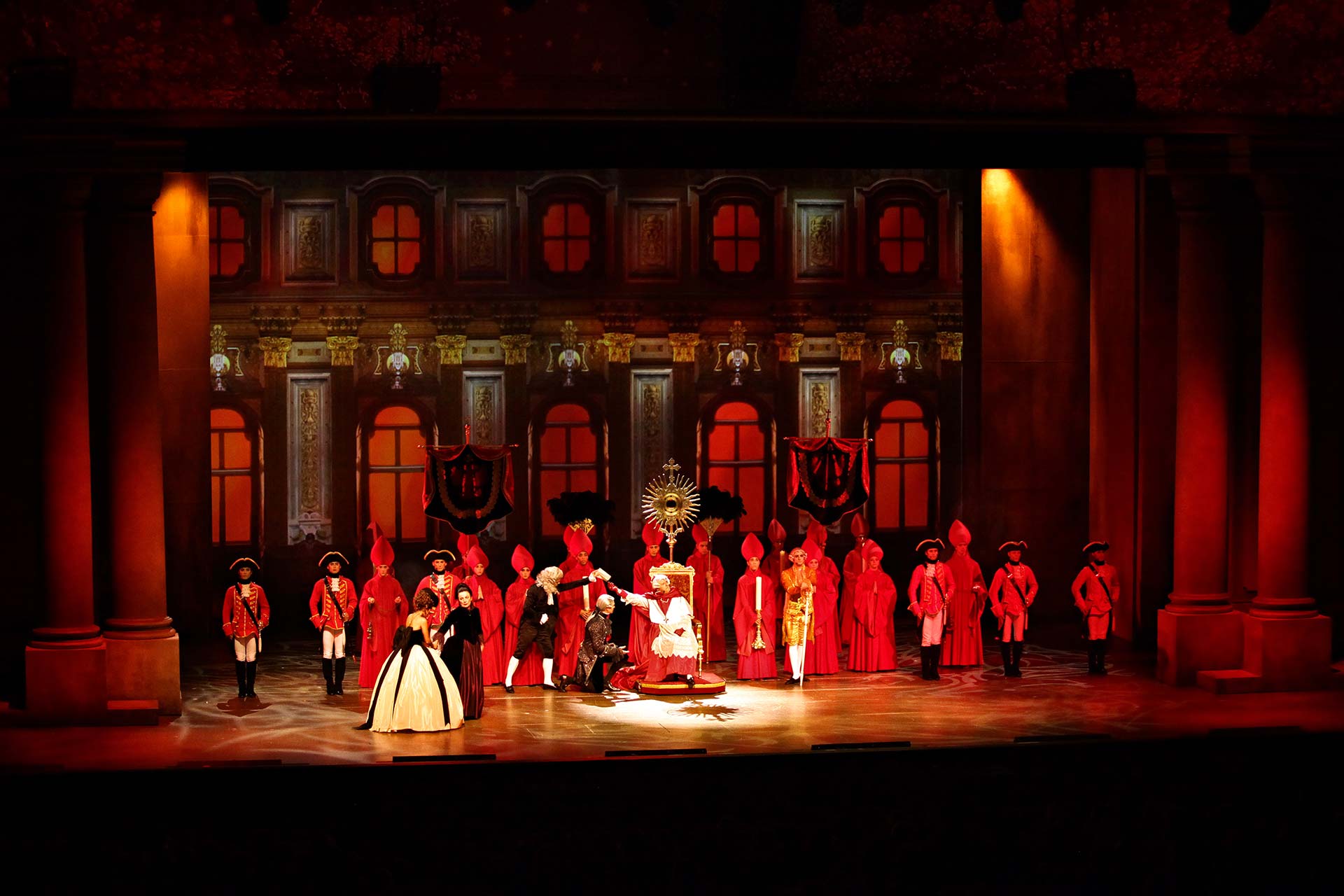 Спеть оперу. Сицилийская вечерня опера. Мюзикл Моцарт рок опера. Севильский цирюльник опера.